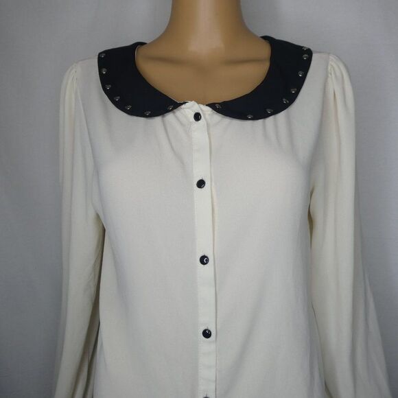 Forever 21 Peter Pan Collar Blouse Stud Button Up - Picture 6 of 10